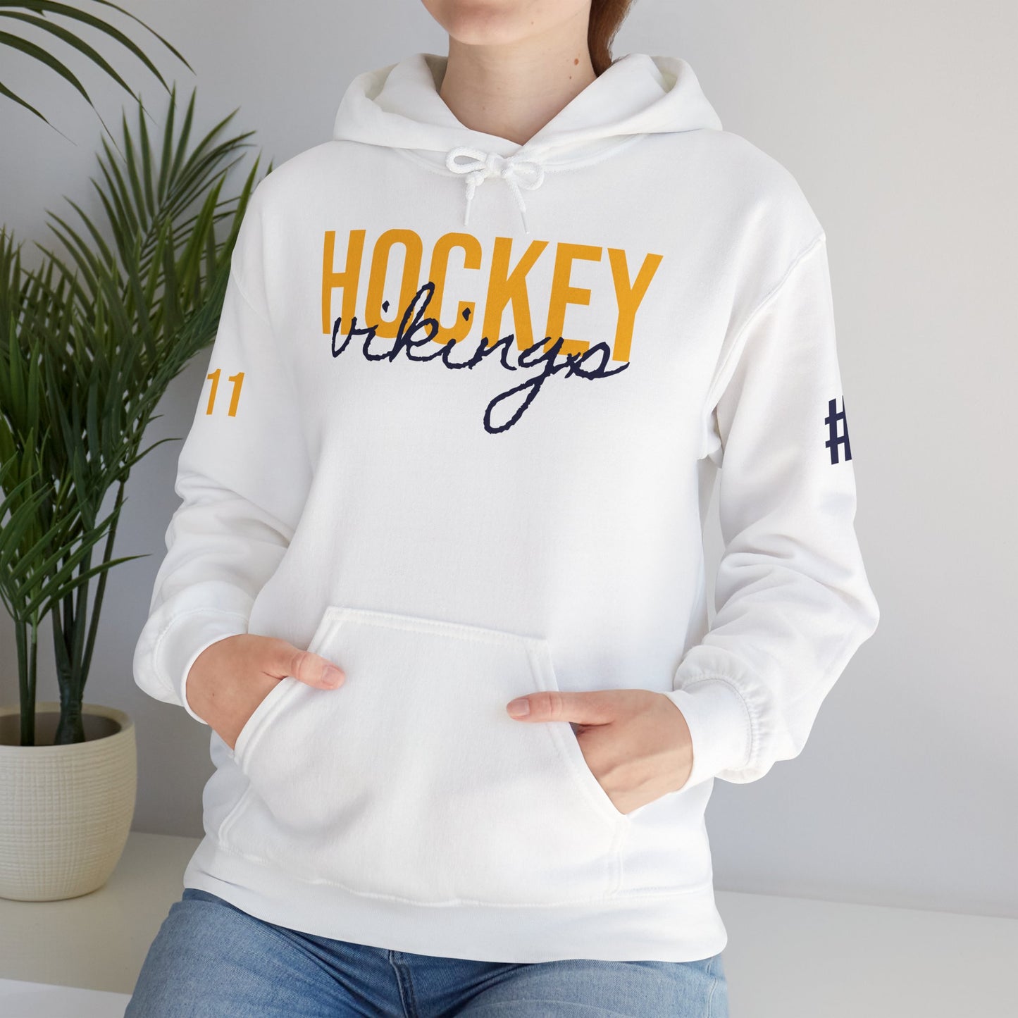 Hennen Hockey Hoodies - Unisex Heavy Blend™ Hooded Sweatshirt