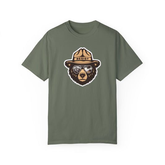 Smokey the Bear RESIST (T-shirt)